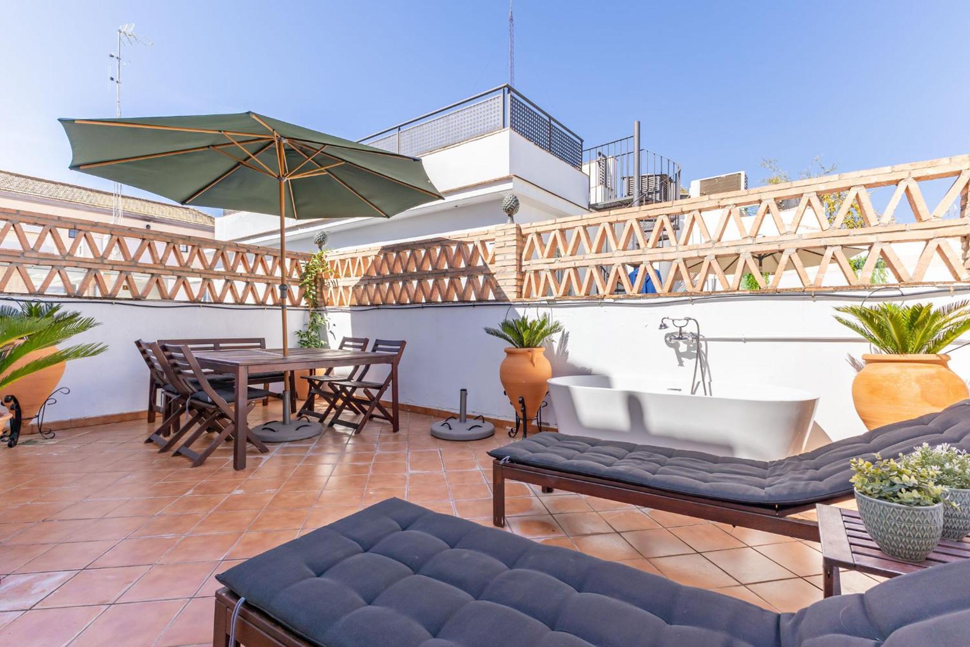 Ohliving Maestranza Apartment Sevilla Bagian luar foto