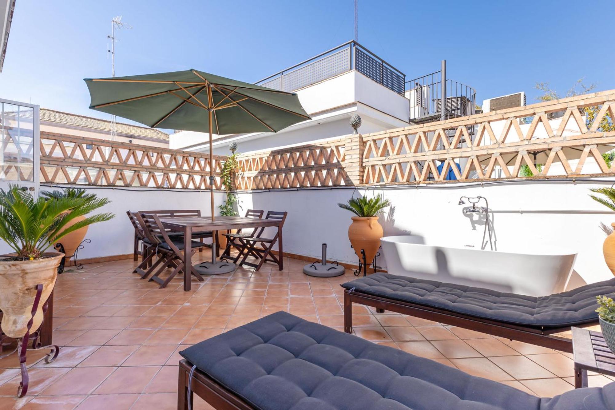 Ohliving Maestranza Apartment Sevilla Bagian luar foto